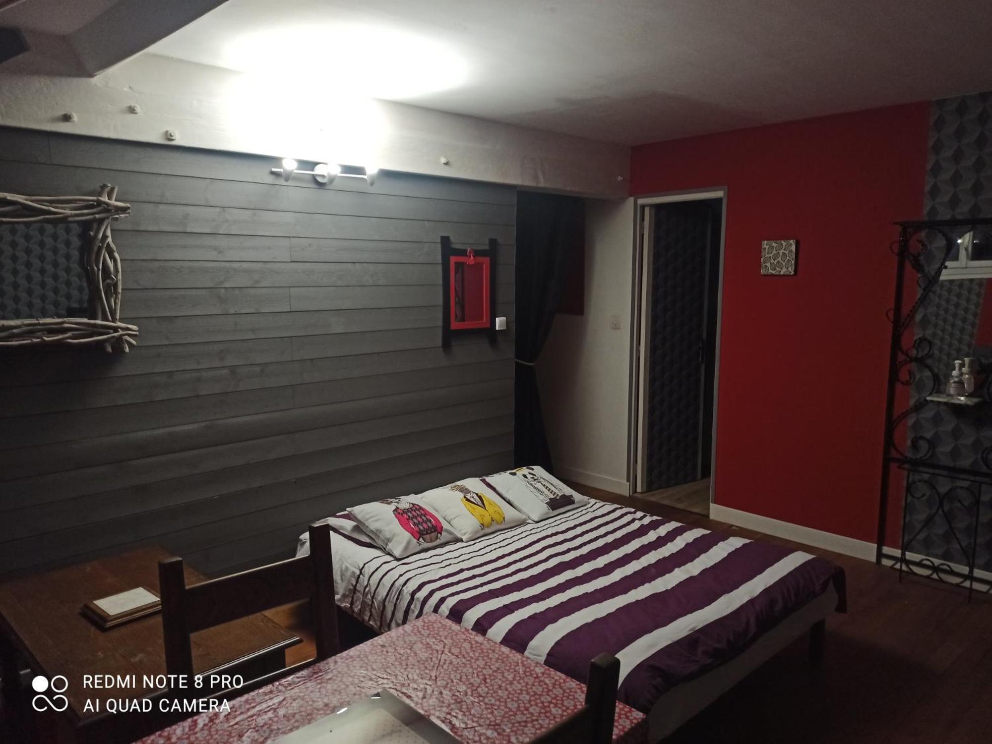 Petit Appartement 30M2, 3 Lits, 3 A 4 Pers Neuilly  Номер фото